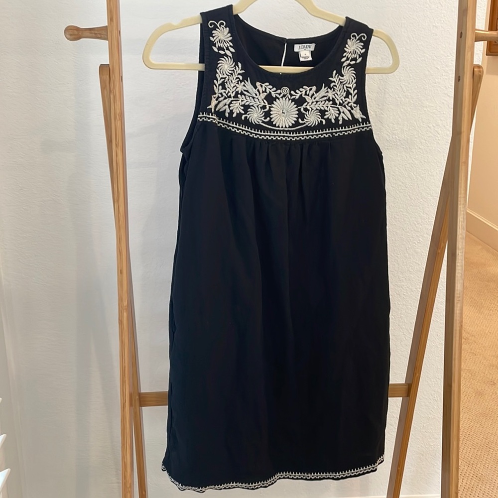 Jcrew. Size S. Black dress with white embroidery at neckline and hem